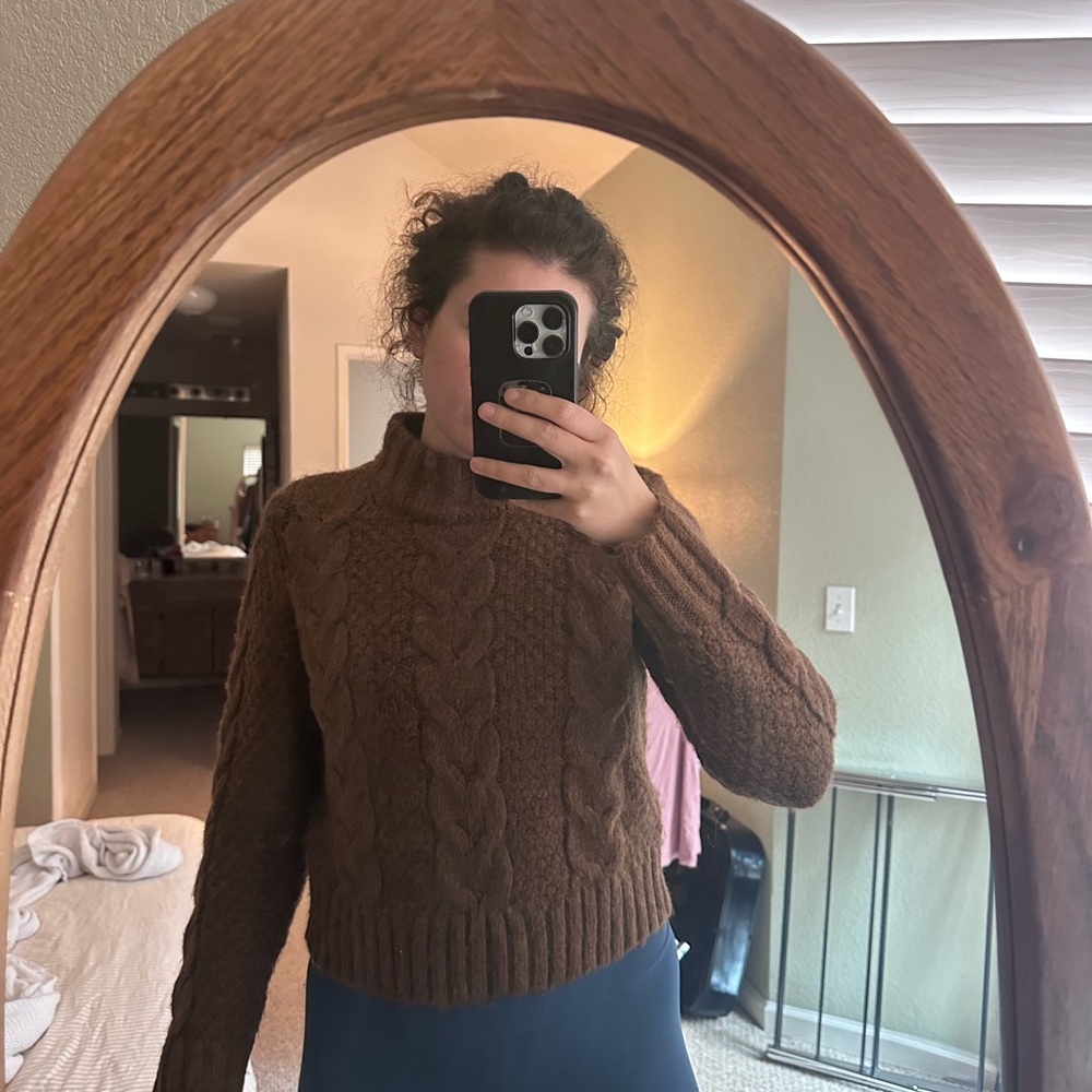 AE Cable Knit Brown Sweater - Size M